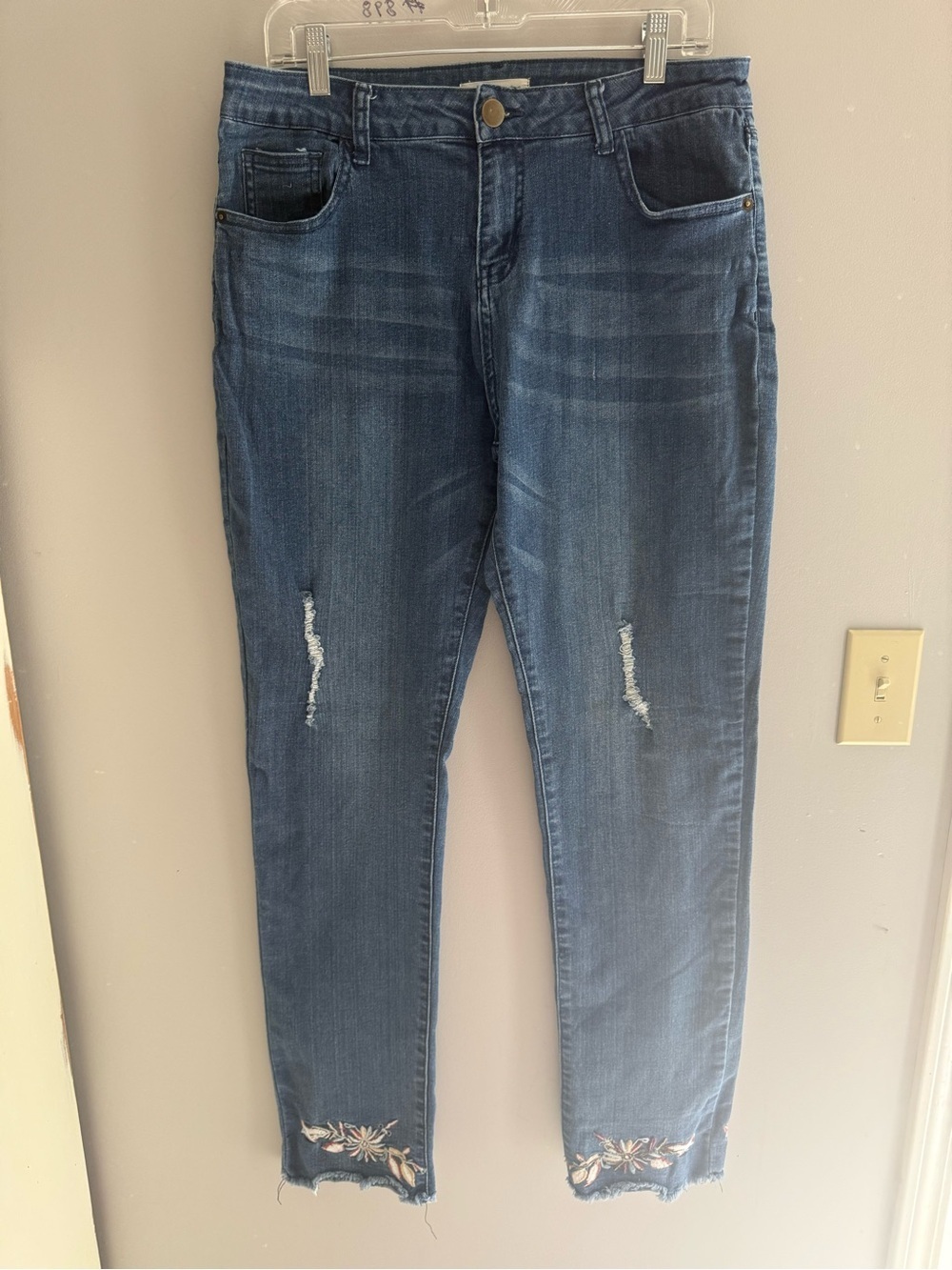Angel + Premium Women’s Dark Floral Embroidered Straight Leg Jeans SZ 14 Boho